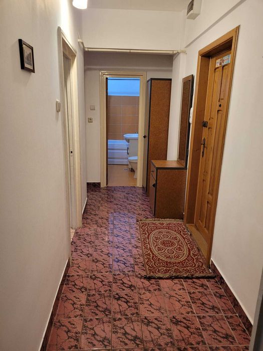 Apartament 2 camere decomandat - Utiliat complet