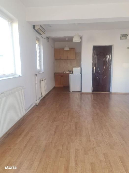 Garsoniera studiou fond nou Zona Teilor
