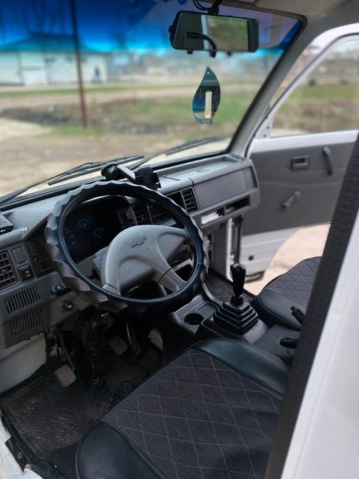 Damas 2 D11 Style (VAN)