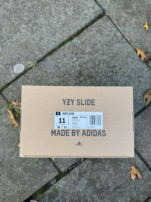 Yeezy Slides Onyx (46)