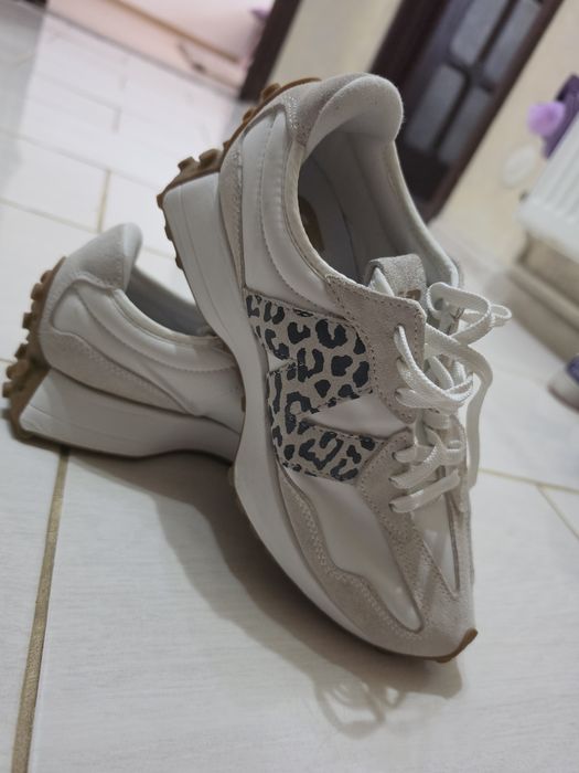 New balance unisex