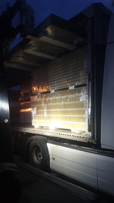 Panouri sandwich pentru Container Transport Gratuit in Brasov