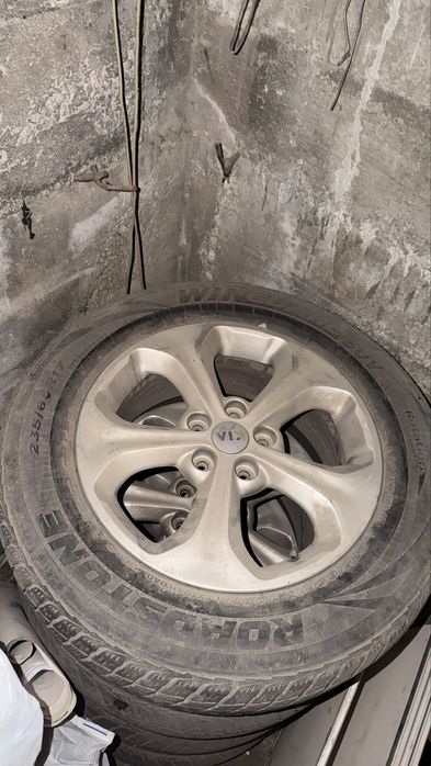 Продам Диски+резина. От Kia Sorento R17