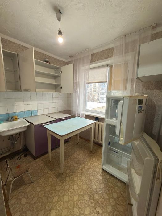 Продам 2 комн,кв, центр, 3/5