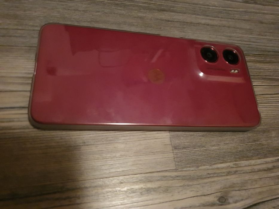 Моторола g 05 + безжични слушалки