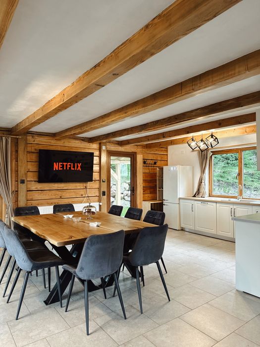 Cabana Muntii Apuseni, Cabana la munte