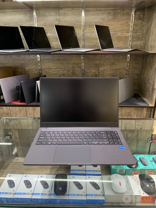 SAMSUNG Galaxy book