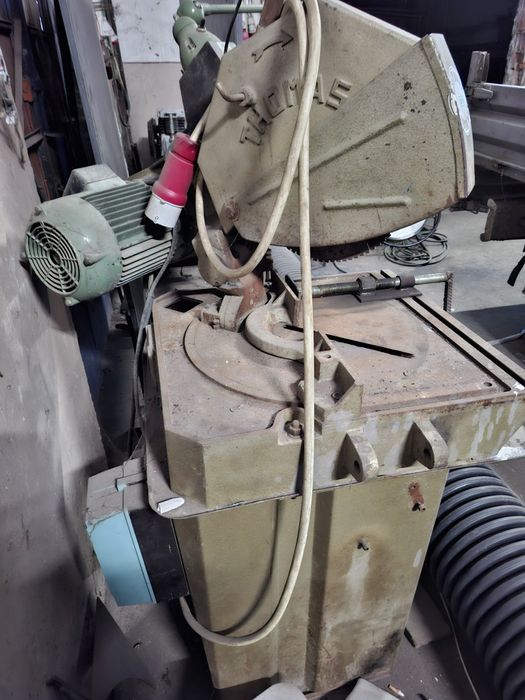 Tăietor metale 380 și mașină de gaurit