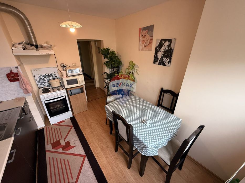 Продава се Тристаен апартамент в Варна, Червен площад - 85 кв.м за 3283 €/кв.м - Снимка #1