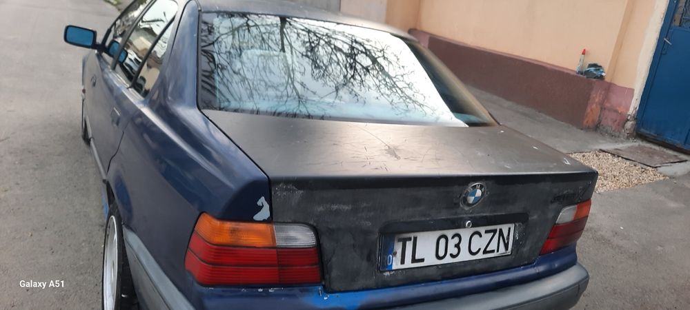 BMW 3 Series 1994 — imagine 3