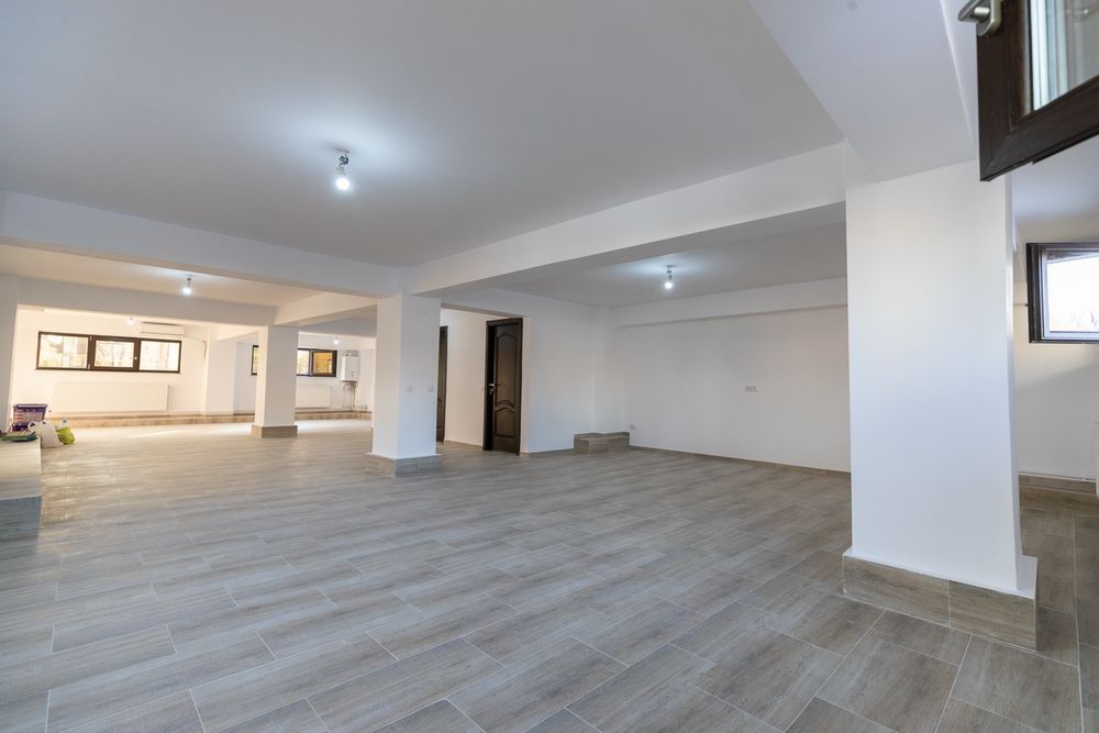 Spatiu comercial de inchiriat - Banat -amenajat NOU 130 mp -3 loc parc