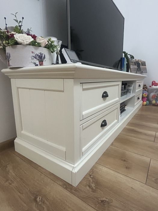 Comoda tv / living