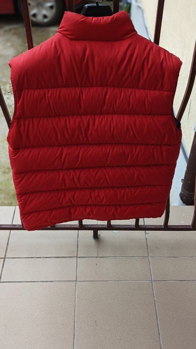 Preț fix,Vesta cu PUF SALEWA L nu Nike Adidas