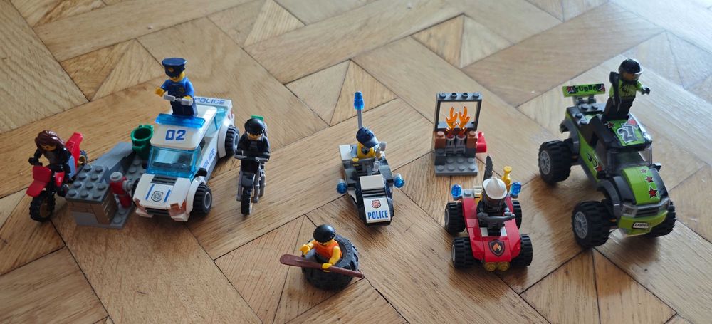 LEGO Technic, City diverse seturi asamblate