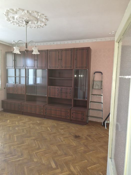 Просторен тристаен апартамент