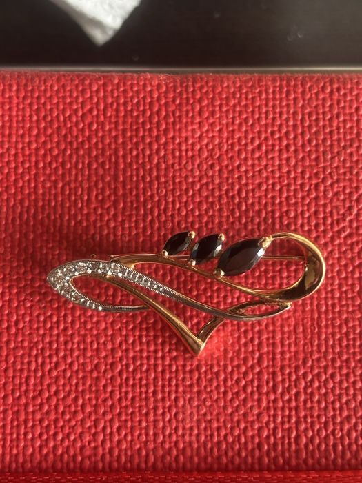 Златна Руска брошка 4.27гр 14к