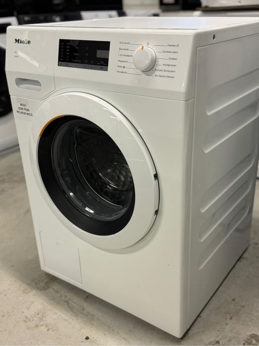 Mașină de spălat rufe cu Miele WCA030 WCS