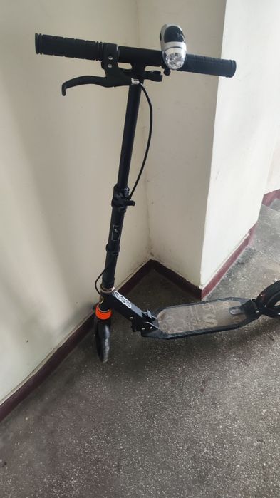 Vând trotinetă de picior