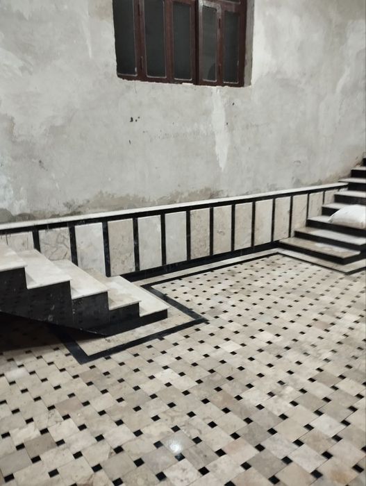Izvestnyak korka Miramar granit tabiiy toshlari sotiladi