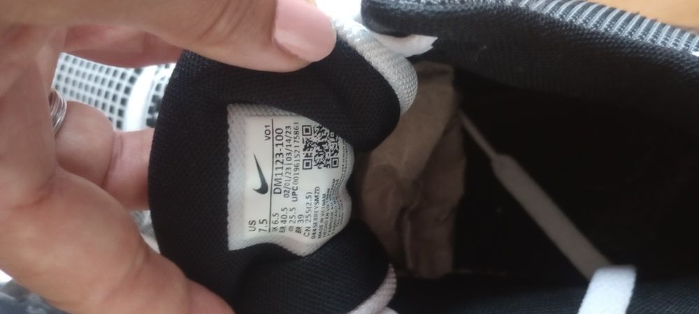 Jordan Witness 7 Performante Basketball mărimea 40 culoare neagra