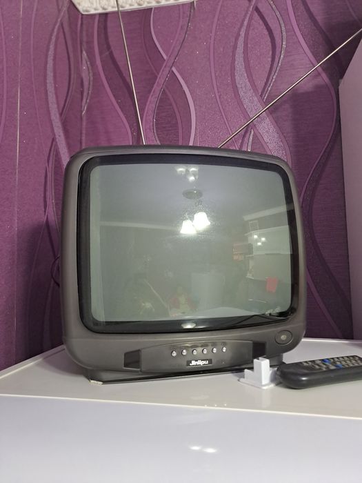 Телевизор цветной