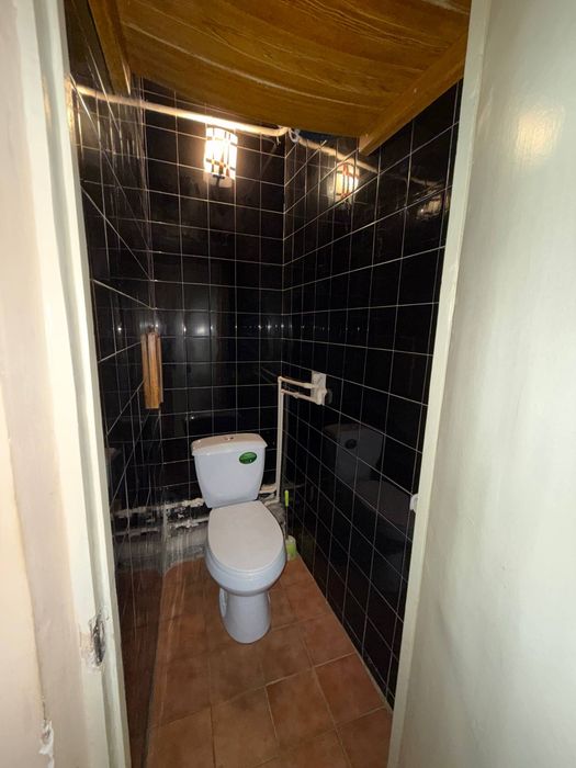 2в 3/5/5 на Дружбе Народов, лифт.кирпич. 100 кв.м.