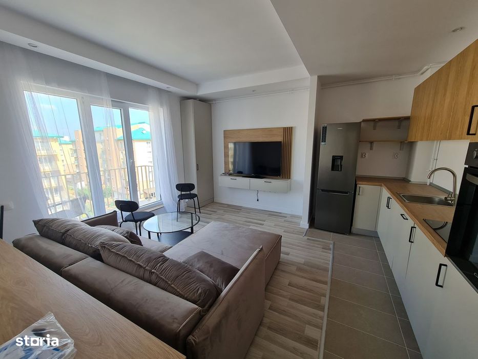 Studio Dublu în Cosmopolis – Mobilat & Utilat– Loc de Parcare - Comisi — fotografia 1