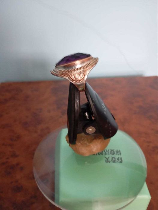 Кольцо серебро 925 пробы с камнем Аметист