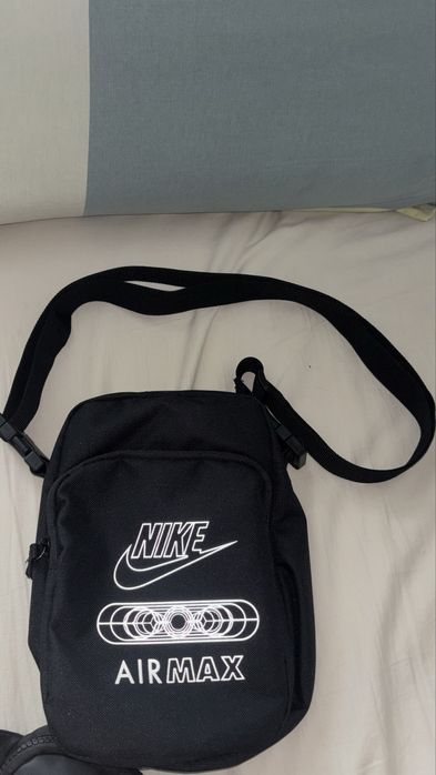 nike air max чантичка