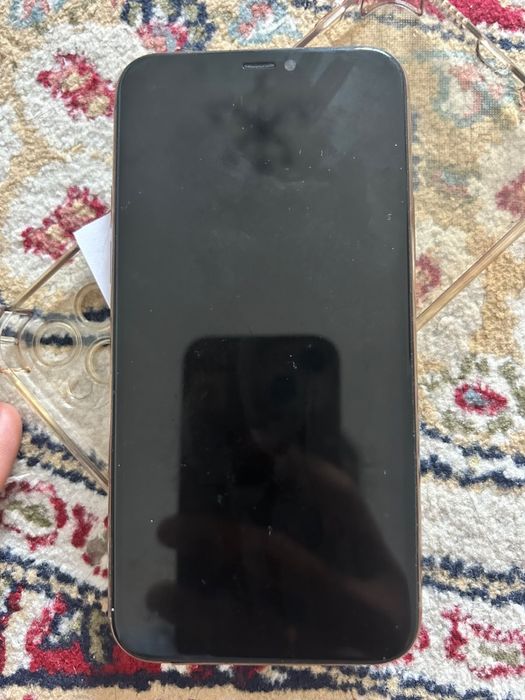 Продам айфон 11 pro
