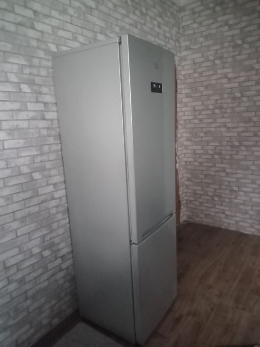 Продам холодильник Beko