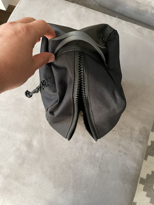 NIKE-чанта………………