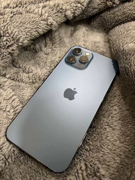 Продаю iPhone 12 pro max, 128