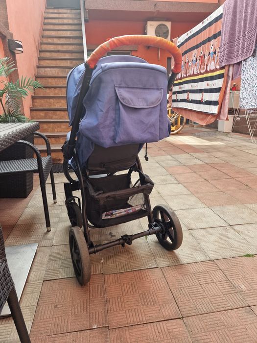 Cărucior copii în stare foarte buna