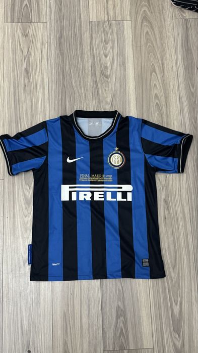 Форма Интер, Ретро форма