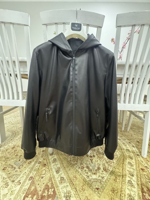 Продам кожаную куртку