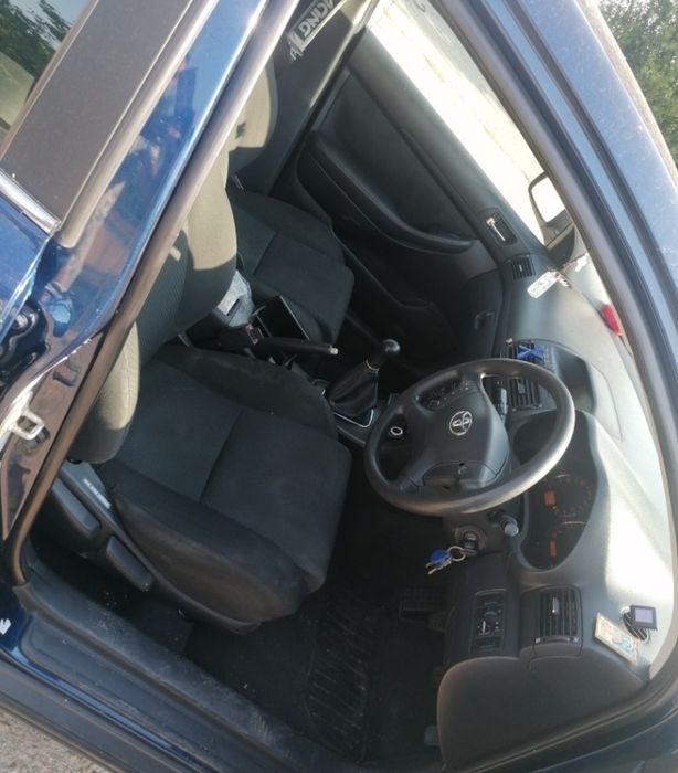 Тойота Авенсис 1.6 бензин 110кс