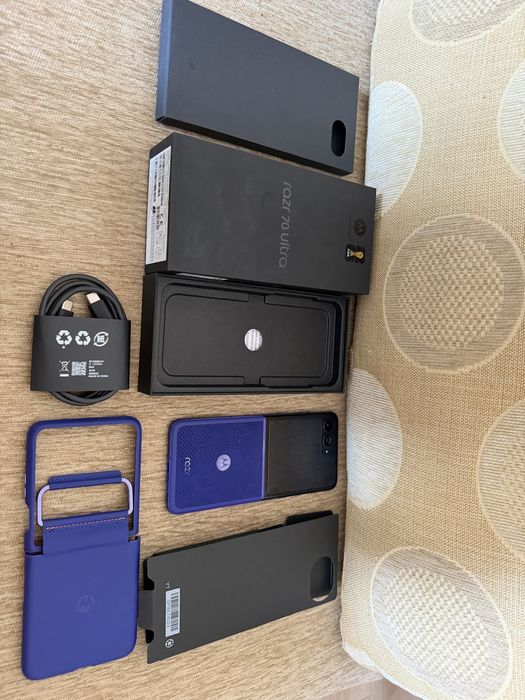КАТО НОВ 512GB Motorola Razr 70 Ultra  Vivacom Гаранция 2028 г.