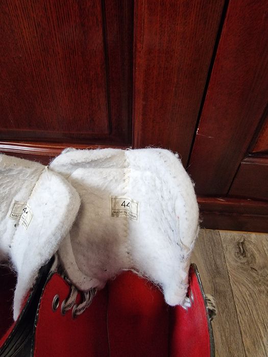 Хоккейные коньки CCM