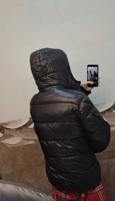 Geacă Puffer Moncler (Model Nou) – Mărimea 2XL – Stare impecabilă