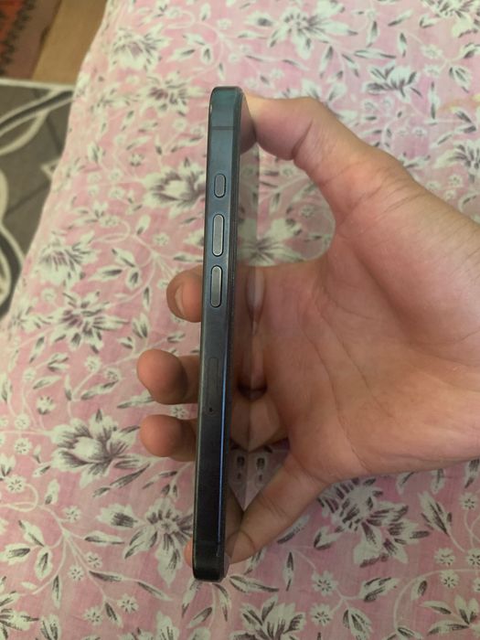 Vand iphone 15 pro urgent