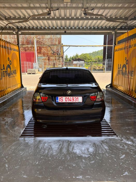 BMW Seria 3 E90 318d - M47 - 122cp - 2007 - manual 6 trepte