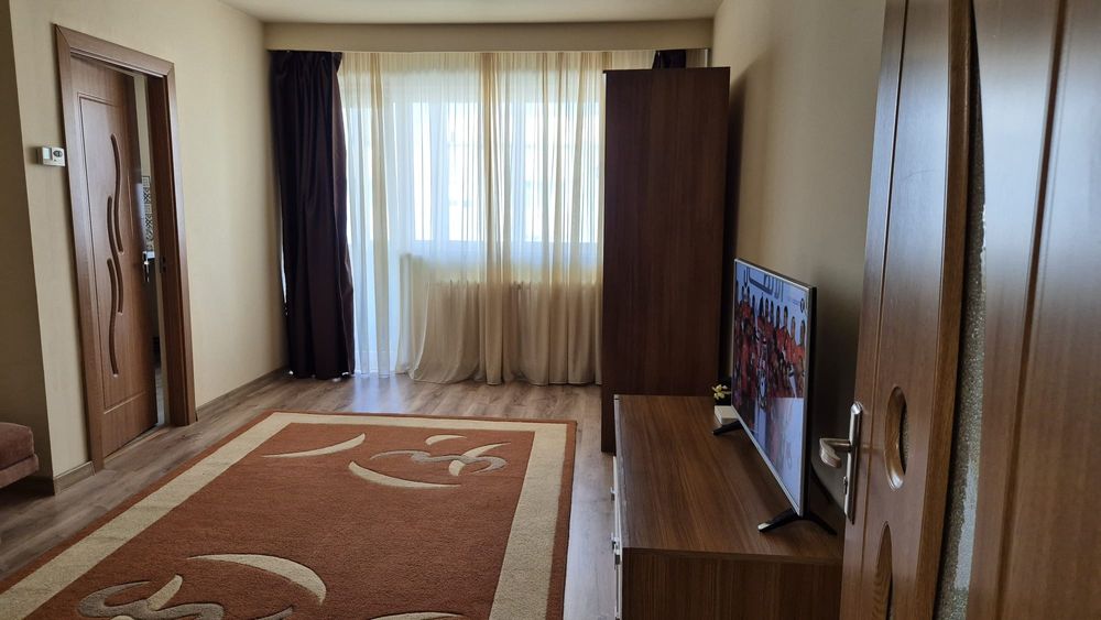 Închiriez apartament 1 cameră – Deva, zonă centrală