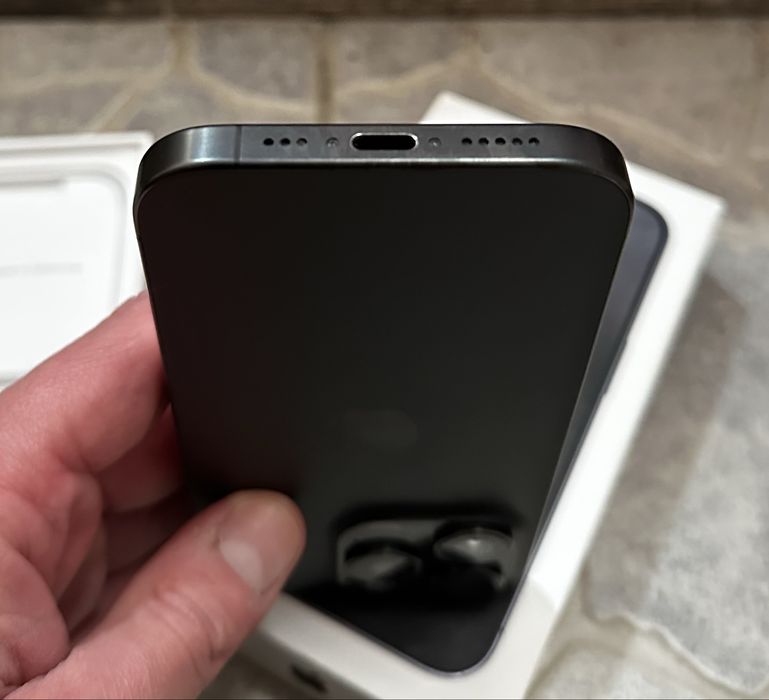 iPhone 15 Pro Bat 100%