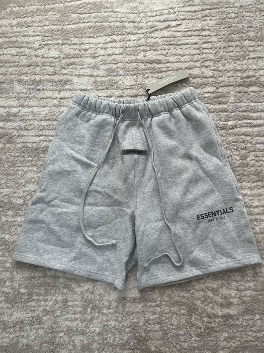 Pantaloni scurți Essentials