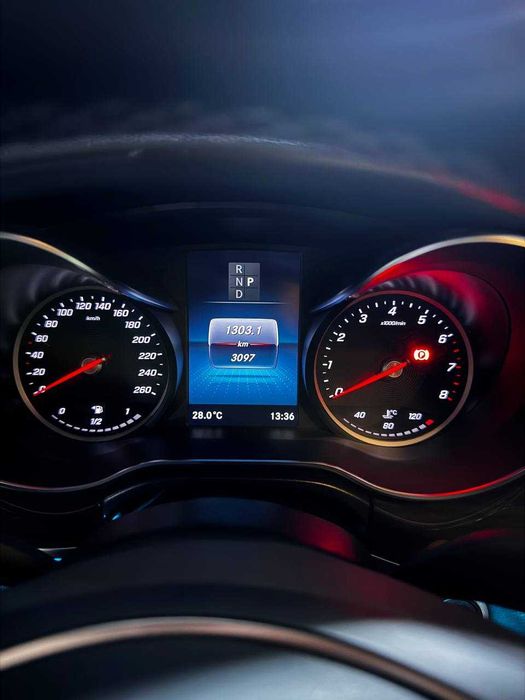 Продаётся почти новый Mercedes-Benz V 250 long