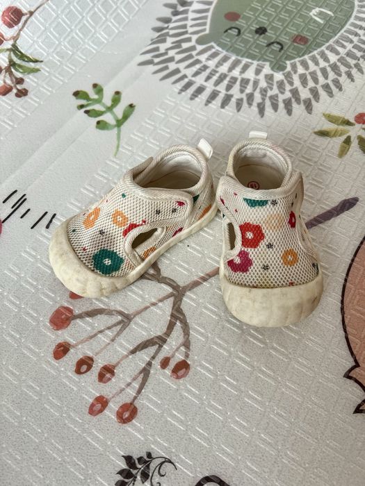 Детская обувь на первые шаги