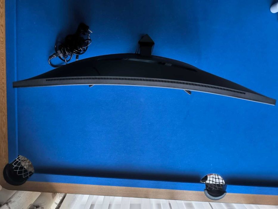 Монитор MSI G2422C - curved - 24"