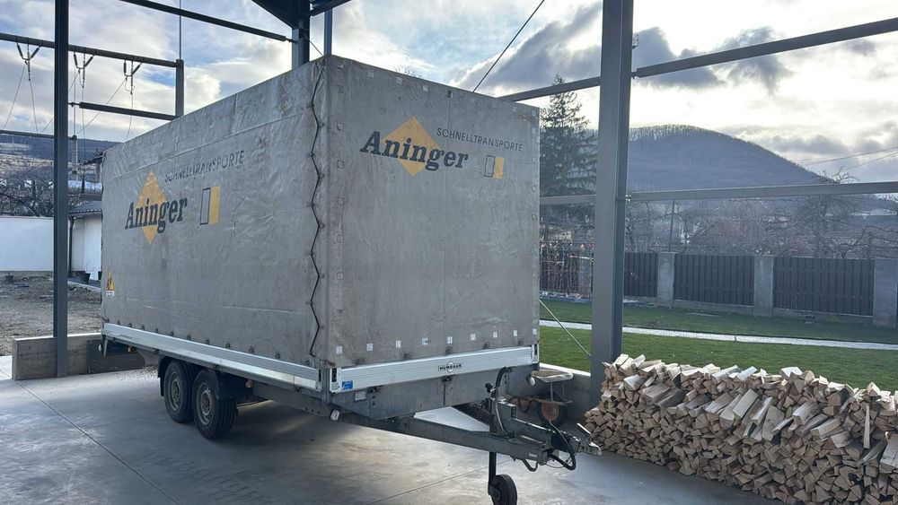 Remorca HUMBAUR 3500 kg inclusiv prelata an fabricatie 2015