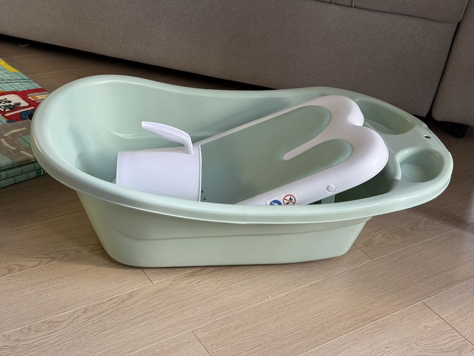 Ванночка, горка и ковшик mothercare